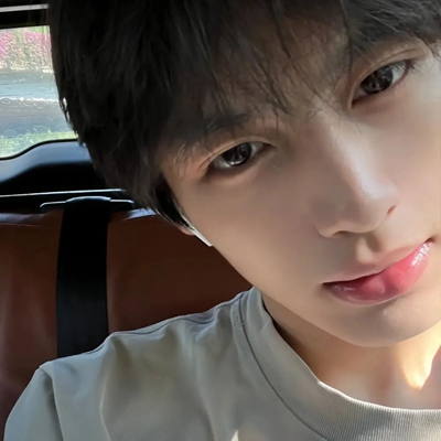 青春向上的男头很有力量感 很有朝气的男头大全