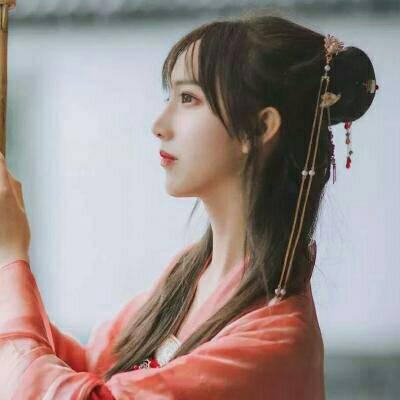 2024最新微信头像古风女生真人冷艳 待我长发及腰少年娶我可好