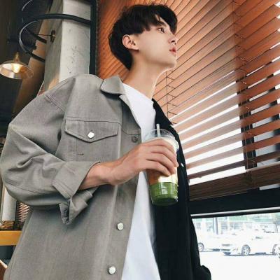 高大帅气男生头像超拽有魅力 骗子随口说说傻子却当了真