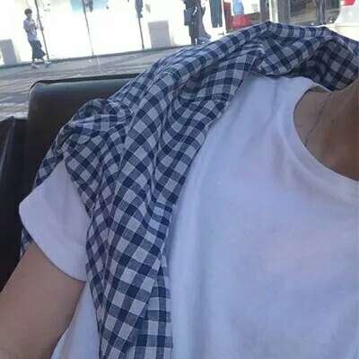 2024头像男帅气冷酷不露脸半身照 建议你喜爱我我回消息很快的