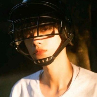 很孤傲冷僻的伤感帅气真人所求皆如愿所行化坦途