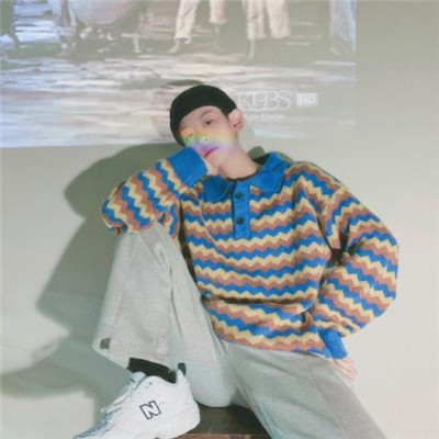 最新情侣头像一男一女超拽有个性 难过的时候有人拥抱真好