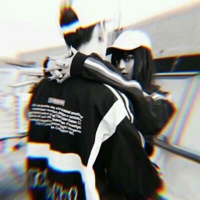 情侣头像黑白威猛一对2024最新 愿有人陪你一起颠沛流离