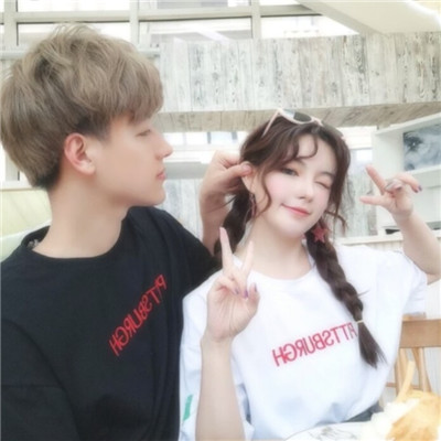 2024情侣动漫好看头像大全 拿什么去挽回你那苍白的爱