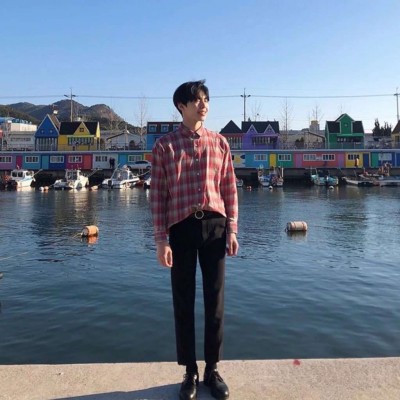 2024微博情侣头像一男一女分开 坎坎坷坷只想做你最后一个