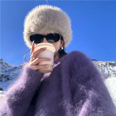 适合冬季的女头外貌很出众 真人超甜美的女头