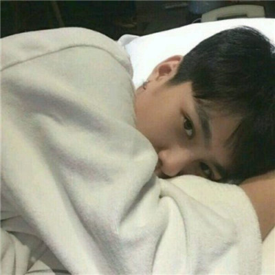 帅气小哥哥头像高清图片分享 太容易动情就活该夜夜哭