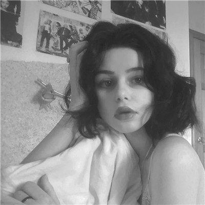 2024好看抑郁系的欧美个性头像 愿成长落落大方枯木逢春不负众望