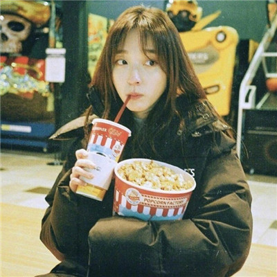 元气满满呆萌美少女头像2024 抽烟吗喝酒吗讲故事吗