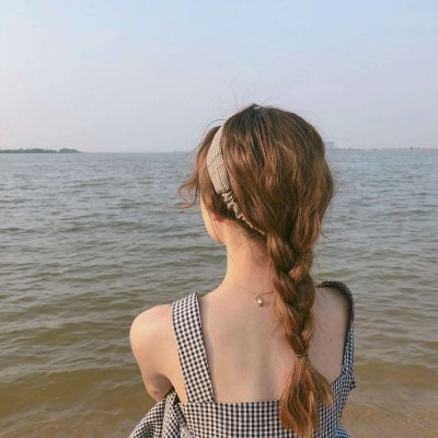 微信背影头像女生唯美好看2024最新版 觉得你好是陷阱也要挑