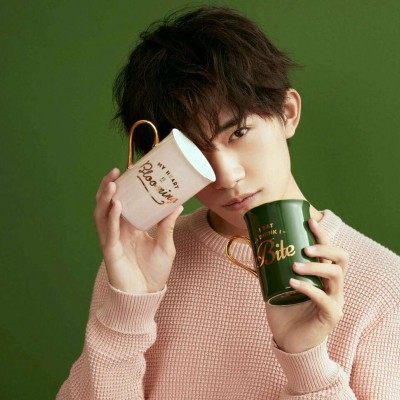 易烊千玺头像大全女生专用版 易烊千玺头像帅气呆萌图片