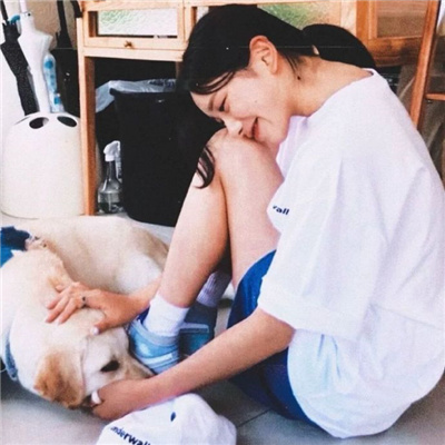 笑起来甜蜜的女头真人 很美又很动人的女头大全