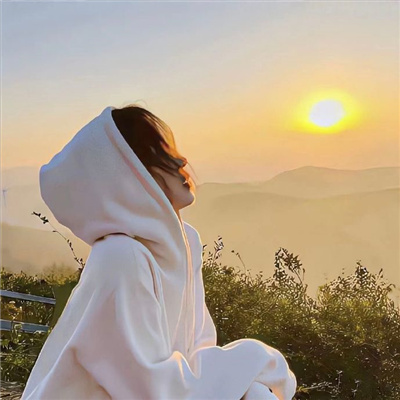 闲适迷人的女头超美好看 告别唯美假期开启秋日新篇章