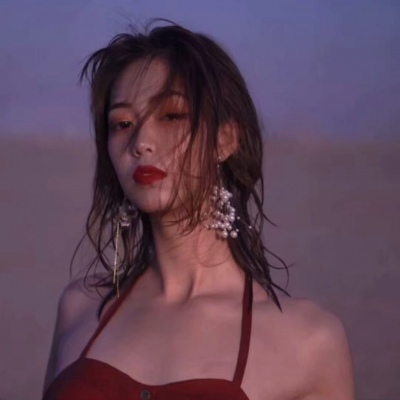 最新很流行的超高外貌的女生清丽放松点生活你没那么多观众