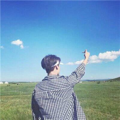 情侣头像背影一男一女两张 最新情侣个性头像一对