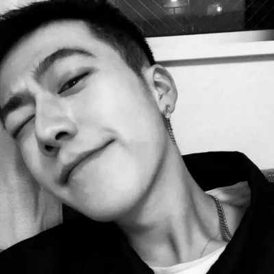 微信黑白炫酷男生头像大全 我本无心何来伤心
