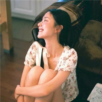 情调复古风的女头很风度 你会收到一个你期待很久的好消息