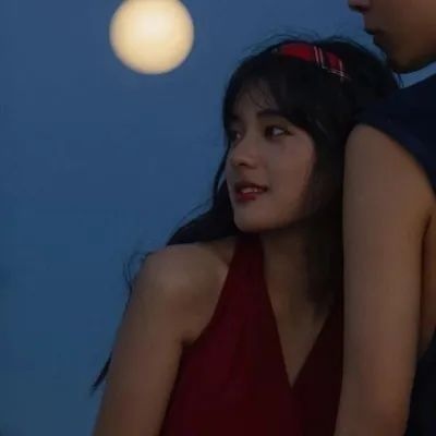 甜蜜蜜蜜的带字撒娇情侣感情疯长像野草