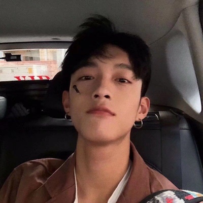 超拽男生头像威猛范 不是所有搞笑的人都很开心