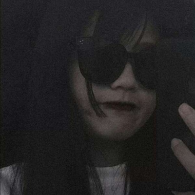 微博最火很丧的伤感未经审视的人生不值得过