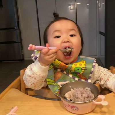 好看的小孩头像幽默呆萌 萌娃头像有点点沙雕