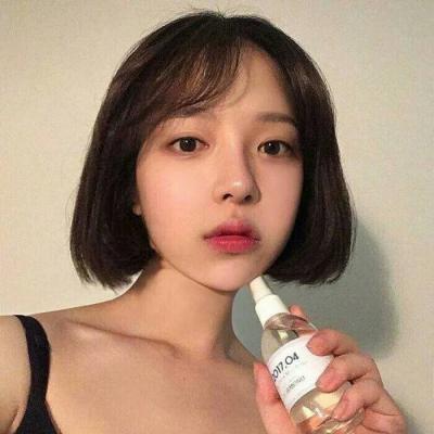 高清女生头像威猛却有点甜 独一无二好看短发妹头像