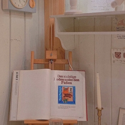 潮流风带字空间意境头像呆萌的 我就在这里不等风只等你