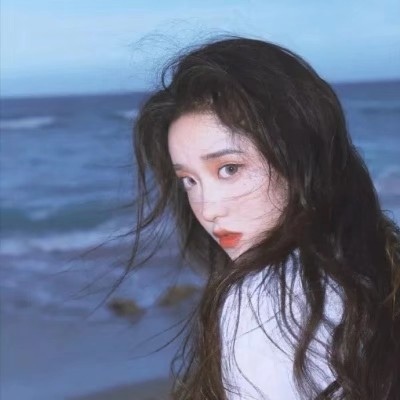 超拽女生头像独特有风度 伸手要来的安全感毫无意义