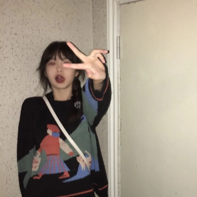 真人热门的女生头像高冷御姐 别提以前了我不太记得也不太喜爱