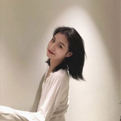 纯欲天花板般高外貌的女生那就祝你我有数不尽的鲜花与唯美