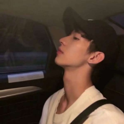 好看的男生头像非主流威猛 放弃无效社交就能获得快乐