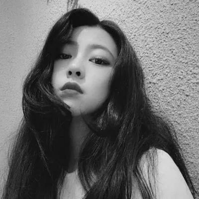 黑白头像女生威猛伤感 最新黑白头像女生大全