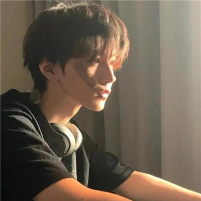 很有吸引力的男头一眼爱上 会让女生一眼倾心的男头