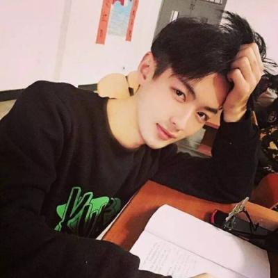 非主流骚气男生小丑微信头像威猛 七情六欲中食欲最残忍