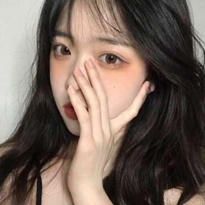 很自然呆萌女生头像小清新 不用刻意合群有趣的人会互相吸引