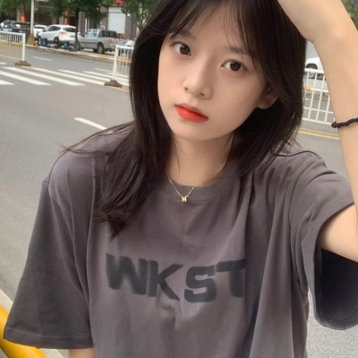 清新又很呆萌的女孩子微信有趣有盼不负心中热爱