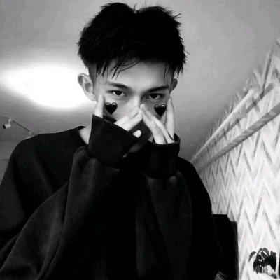 男生黑白头像冷酷忧伤帅气 失去我你都不假装痛苦一下吗