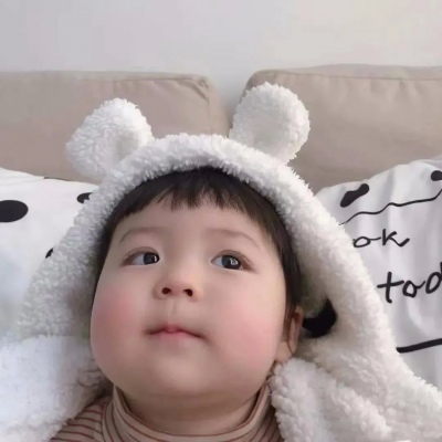 儿童节情侣萌娃头像男女各一张 幽默萌娃情侣头像