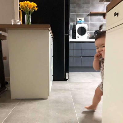 萌萌哒高清呆萌小女孩微信不合时宜的相遇都遗憾得令人心疼