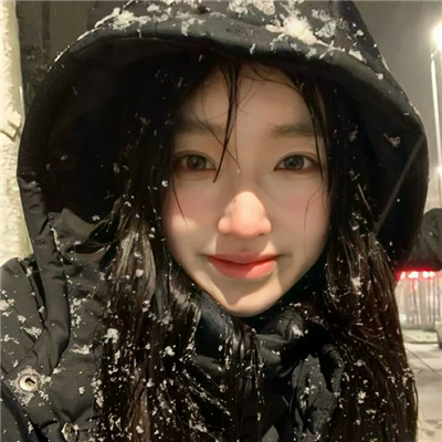 微信冬季感女头简单大方 稳重感的魅力女头