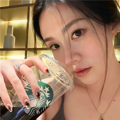 美女吃东西的绝美女头 很治愈且好看的女头