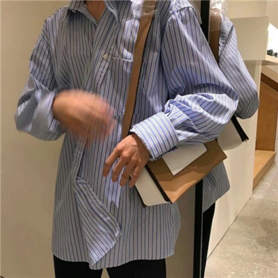 男生背影孤单伤感头像 你的骄傲和我的自尊能不能和好