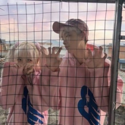 真人情侣头像一对潮流威猛 适合年轻人的非主流情侣头像