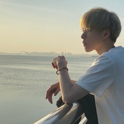 精选很酷拽的威猛抖音男生吸引女孩子的酷拽男头大全