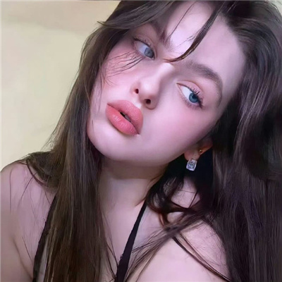 欧美女头显的独立又很有魅力 尽显风度的欧美女头