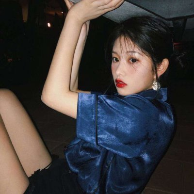 最潮头像女威猛社会 这个世界很有趣没趣的是我