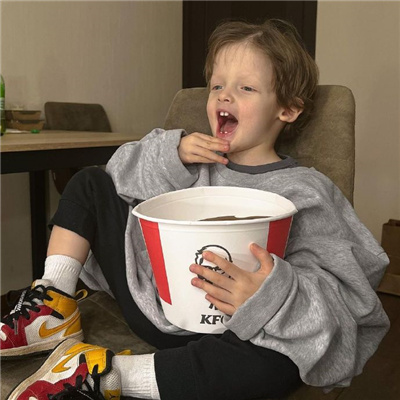 鲨鱼齿男孩头像很萌 你以为你平凡普通其实是你足够幸运