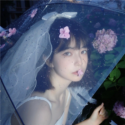 雨中撑伞爆漂亮的女头合集 唯美中带有一丝伤感的撑伞女头