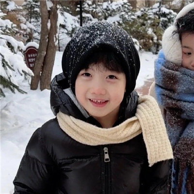 磕在你心巴上的呆萌萌娃情头 呆萌的小孩情头甜蜜的