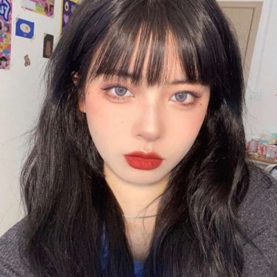 微信女生头像稳重性感 我脱单了希望余生都是你